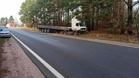 Фура протаранила легковушку под Лидой