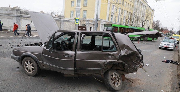 В центре Могилева из-за аварии парализовано движение